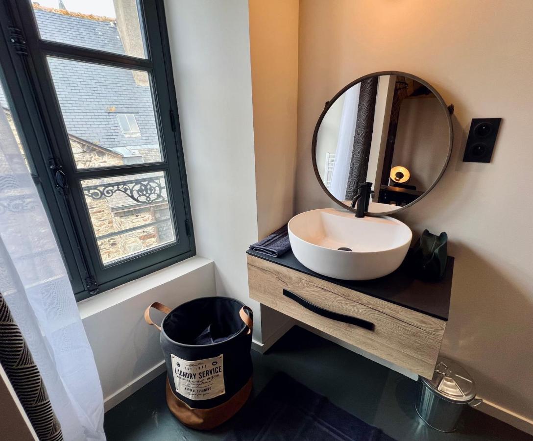 Les Suites De La Tour D'Embas Vitré Esterno foto