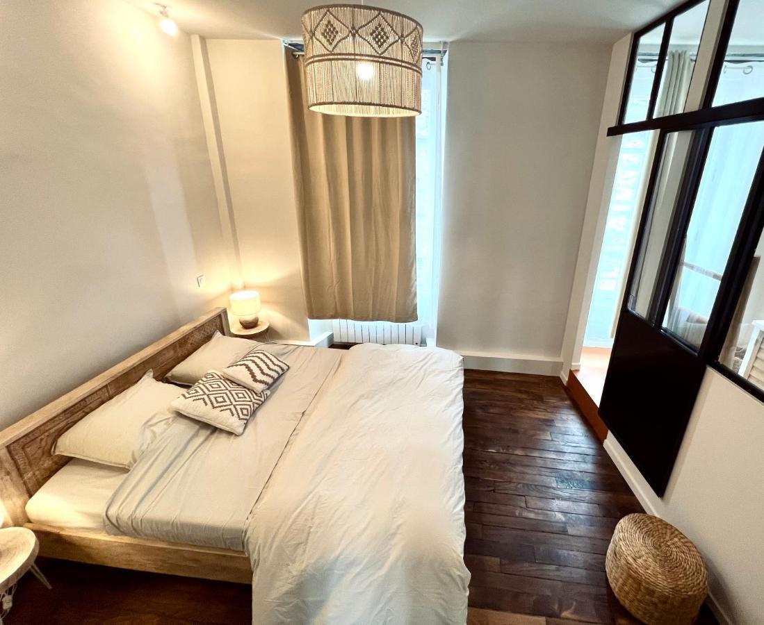 Les Suites De La Tour D'Embas Vitré Esterno foto