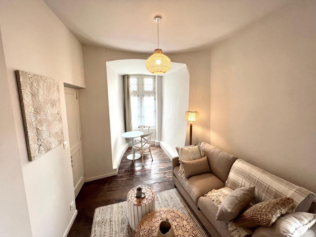 Les Suites De La Tour D'Embas Vitré Esterno foto