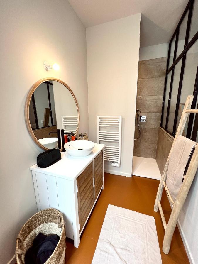 Les Suites De La Tour D'Embas Vitré Esterno foto